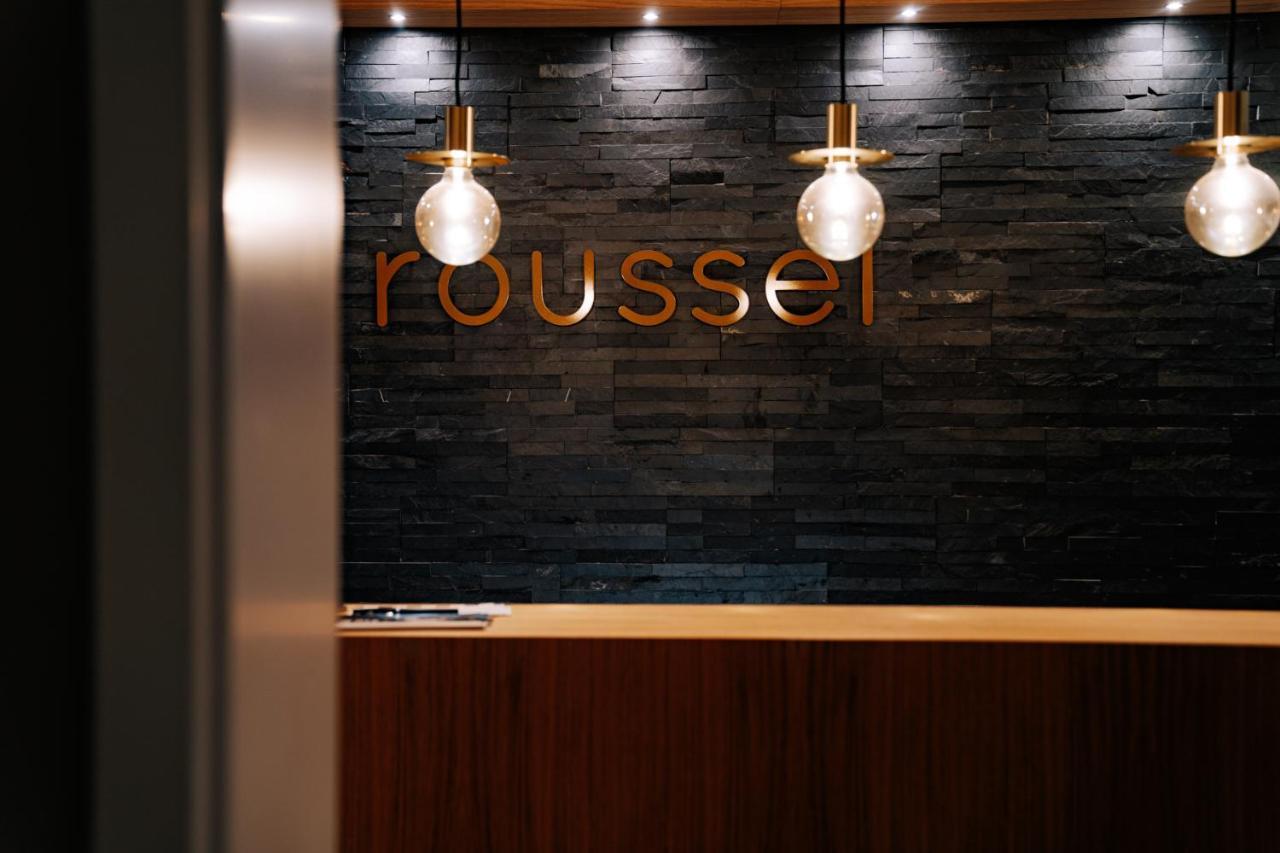 Roussel - Hotel Restaurant 贝恩卡斯特尔-屈斯 外观 照片