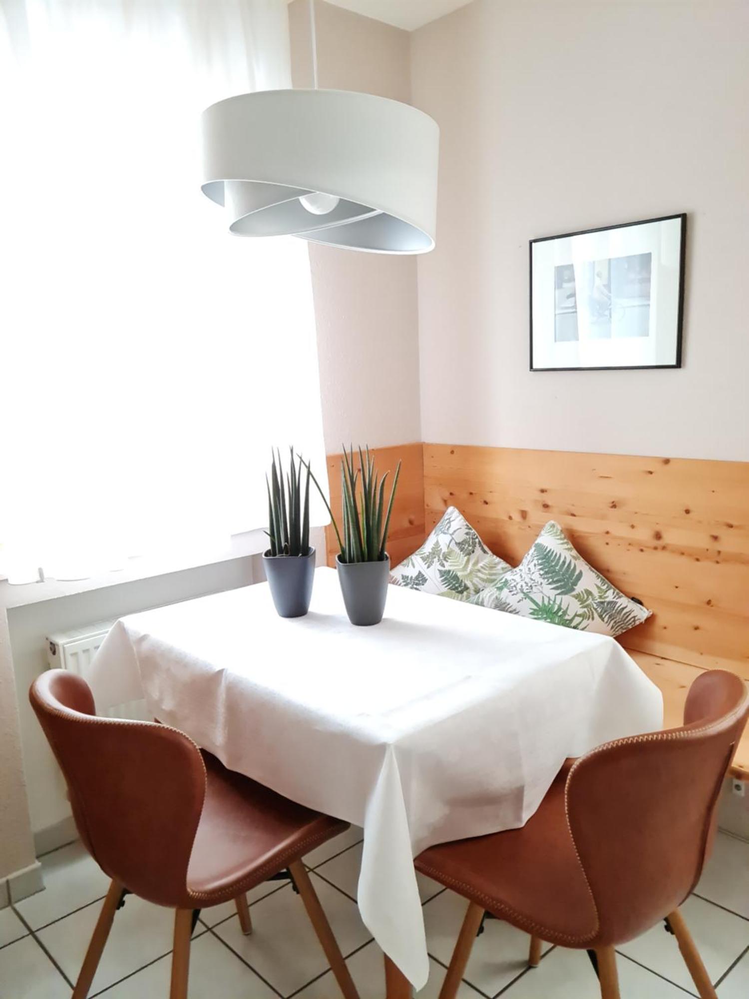Roussel - Hotel Restaurant 贝恩卡斯特尔-屈斯 外观 照片